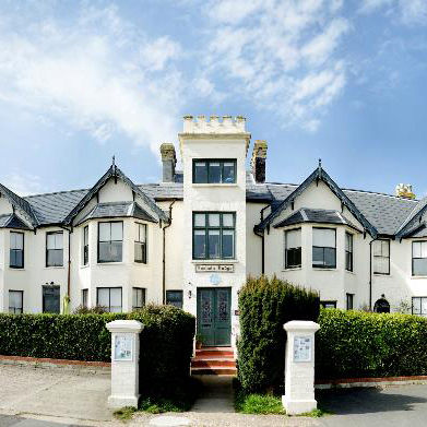 Image of the front of Dimbola Lodge Museum and Galleries